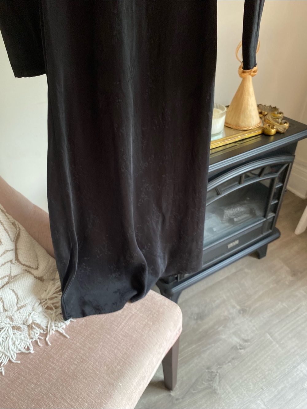 REFORMATION BLACK SILK MIDI DRESS - Picture 12 of 16